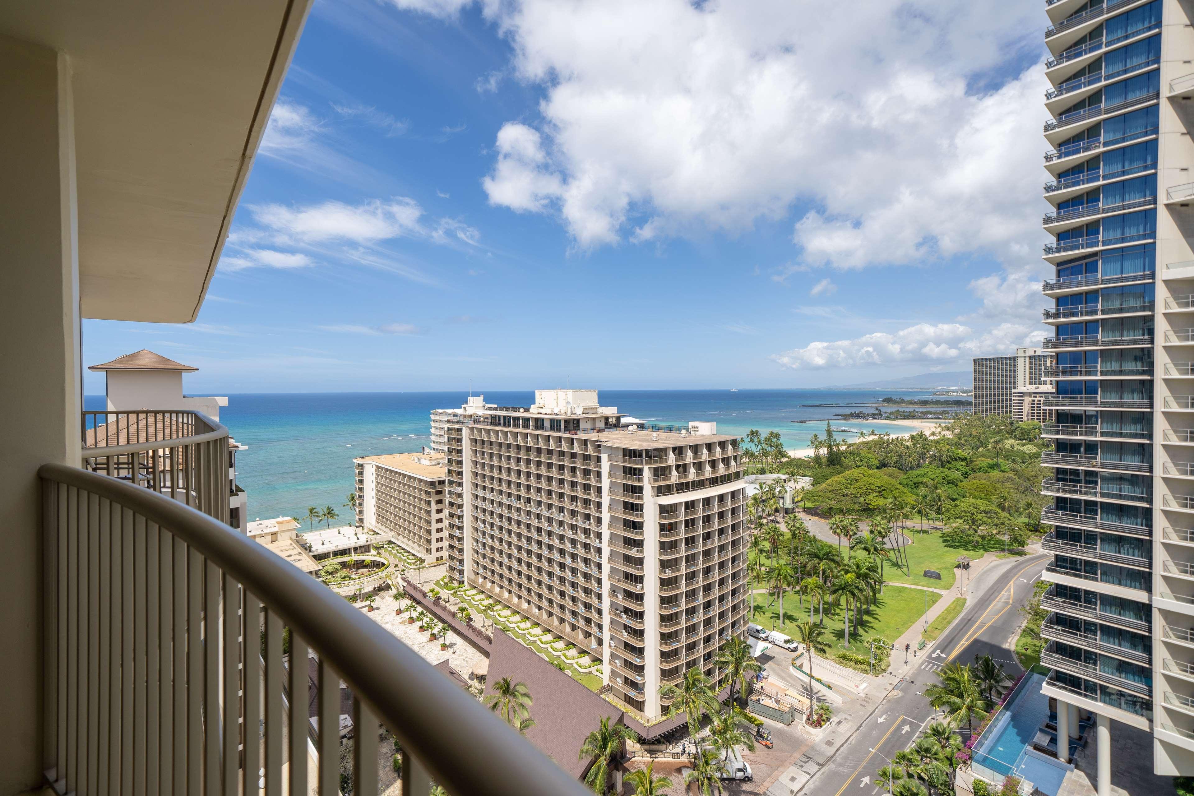 Embassy Suites By Hilton Waikiki Beach Walk Гонолулу Экстерьер фото