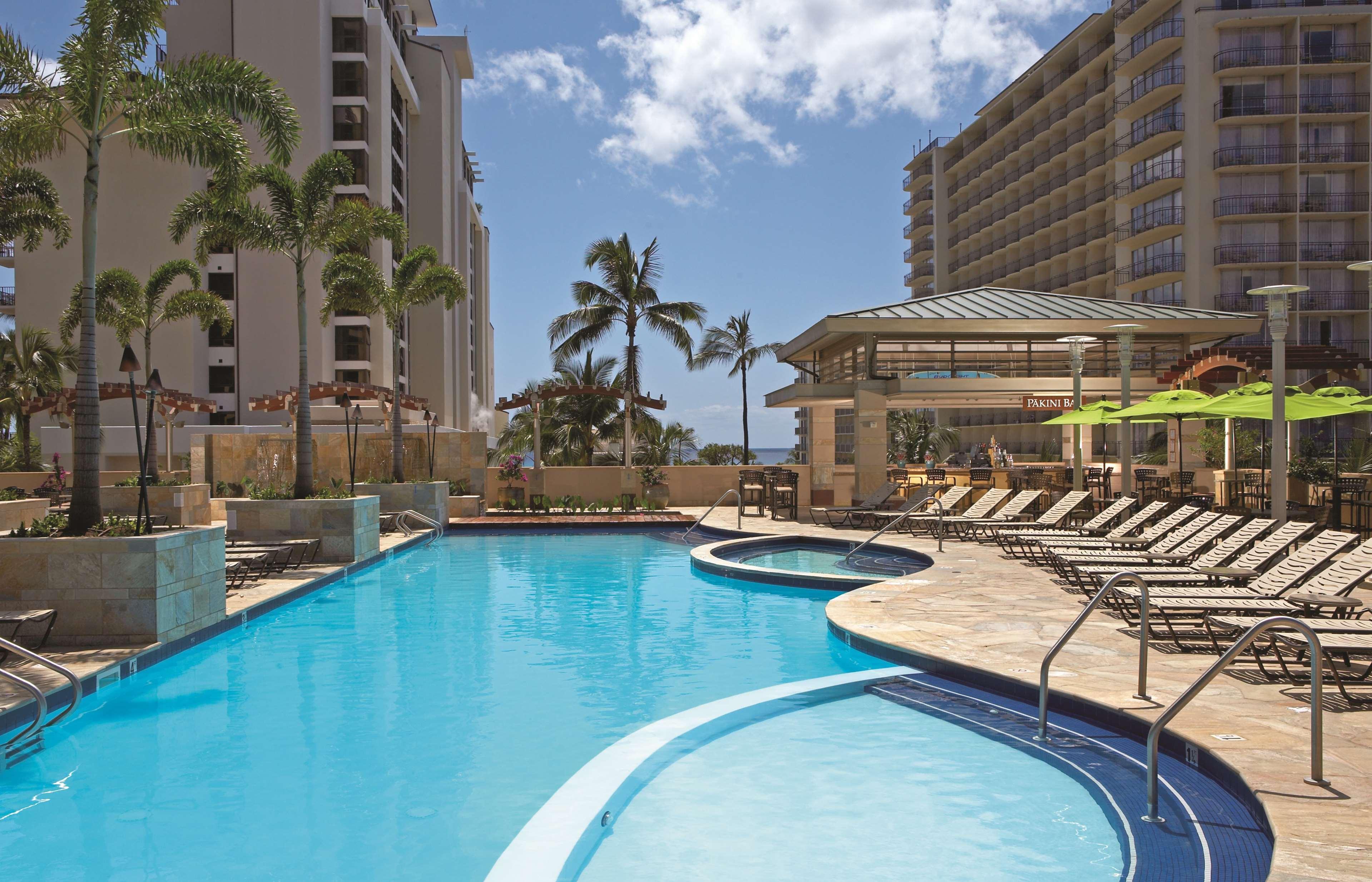 Embassy Suites By Hilton Waikiki Beach Walk Гонолулу Экстерьер фото