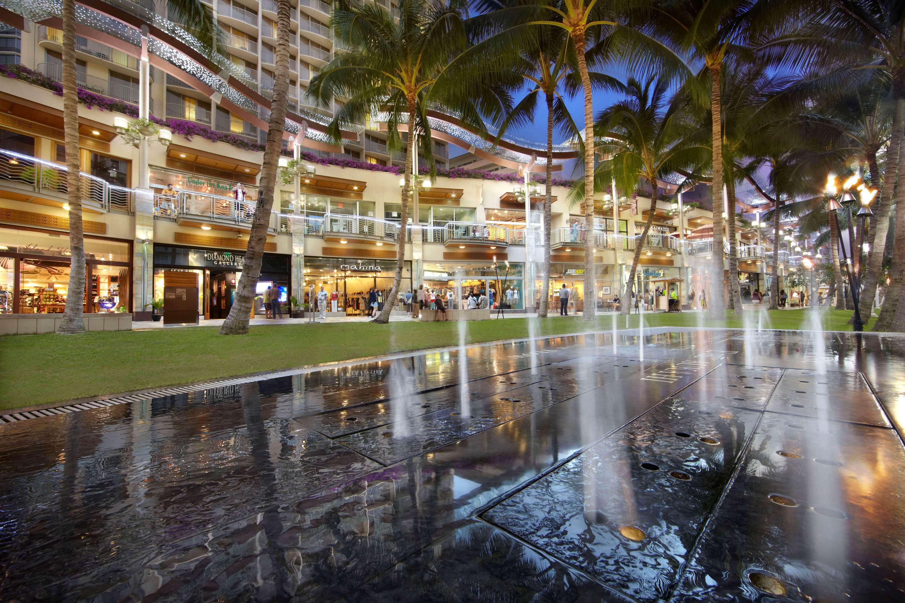 Embassy Suites By Hilton Waikiki Beach Walk Гонолулу Экстерьер фото