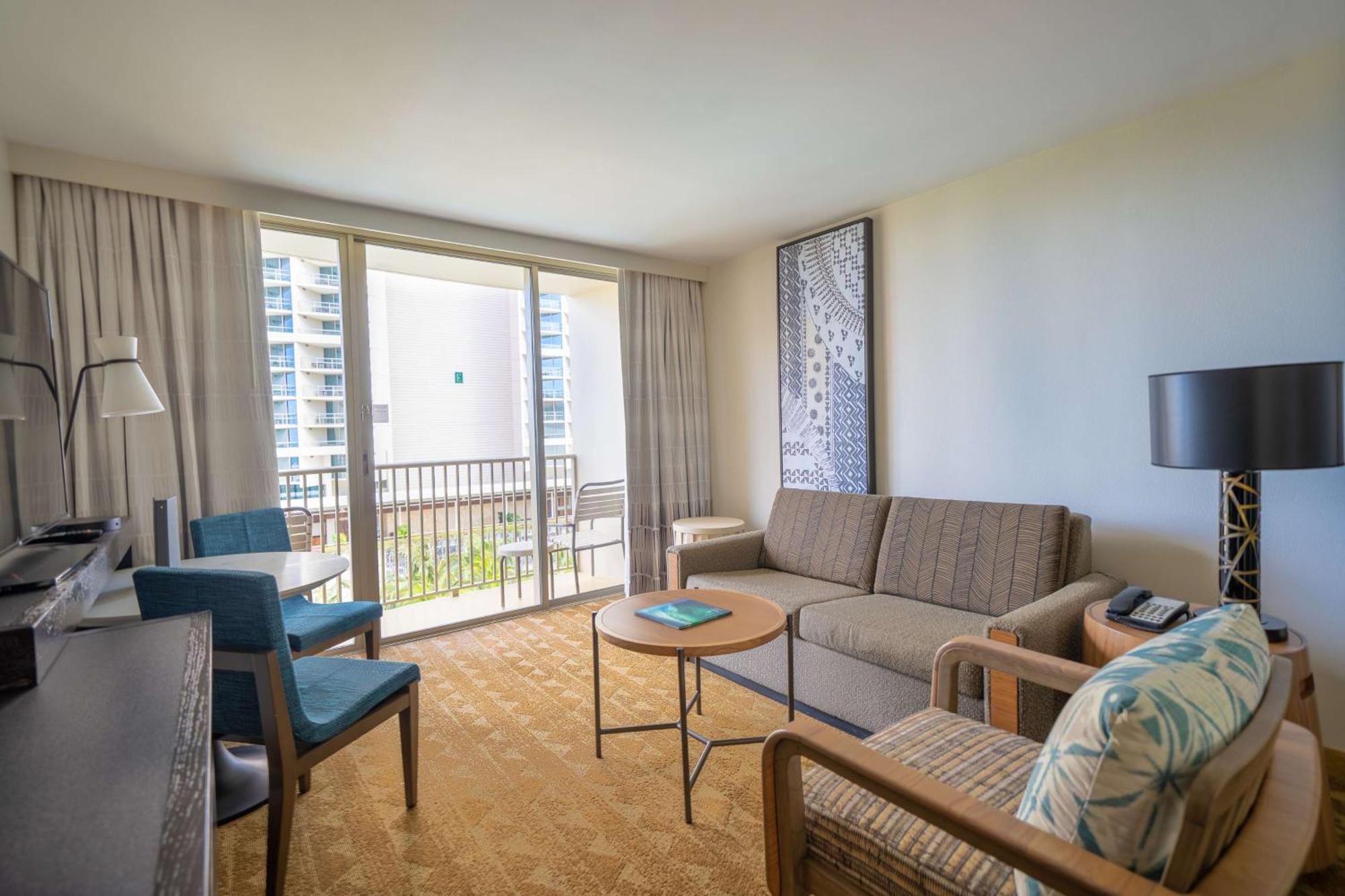 Embassy Suites By Hilton Waikiki Beach Walk Гонолулу Экстерьер фото