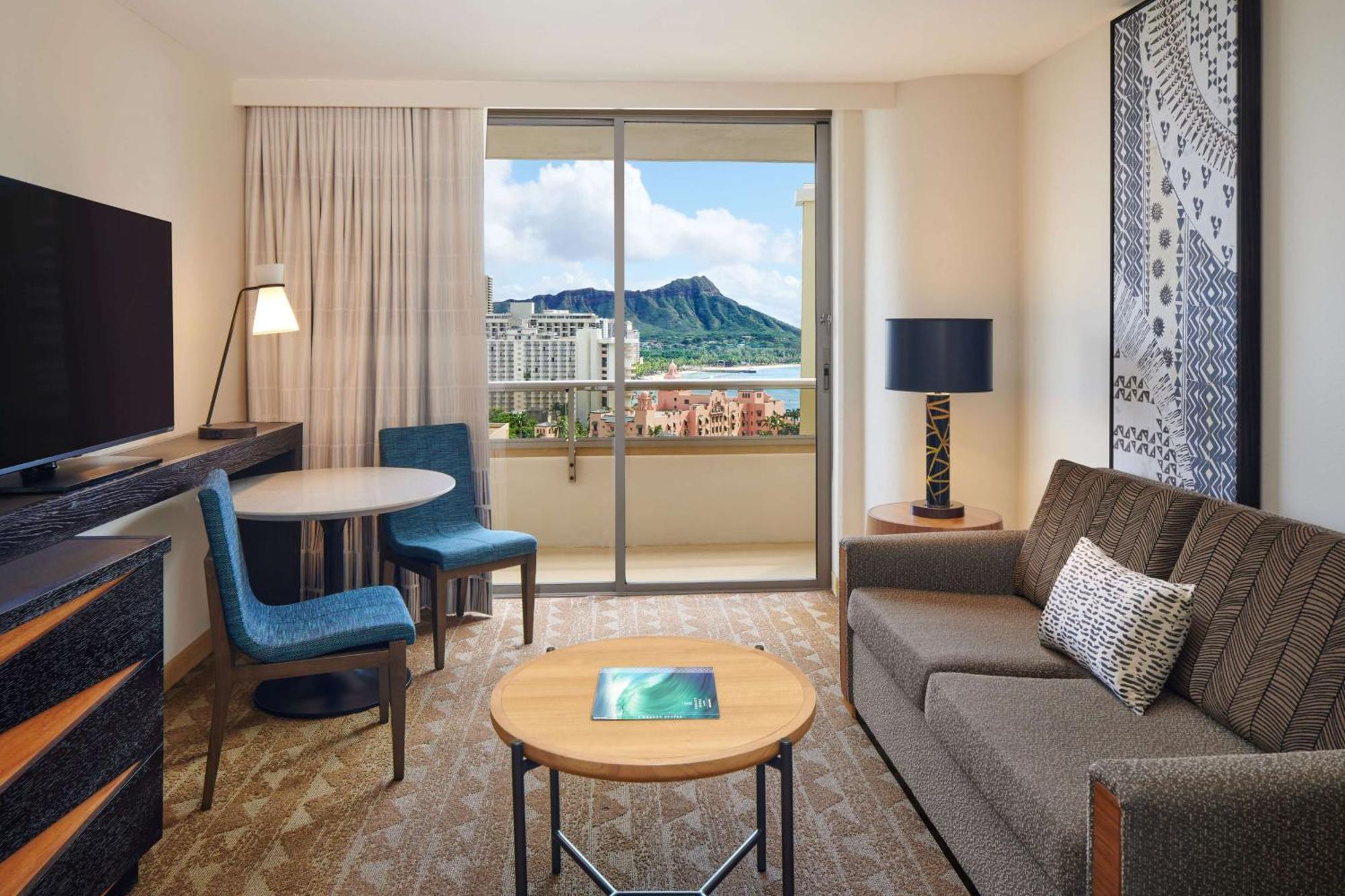 Embassy Suites By Hilton Waikiki Beach Walk Гонолулу Экстерьер фото